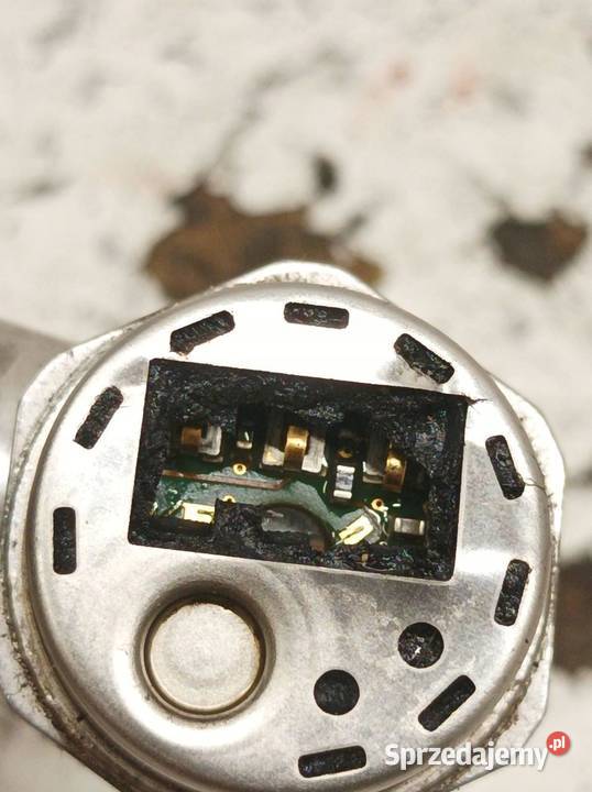 LISTWA WTRYSKOWA 0900136127 5G9H487HB 10 świętokrzyskie