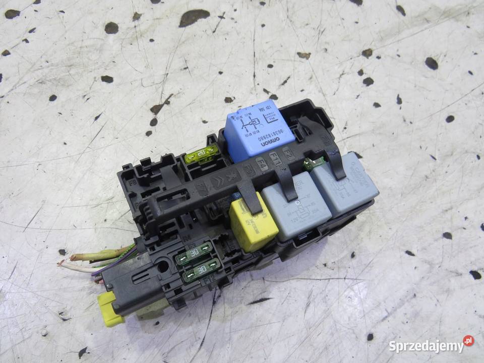 PUSZKA SKRZYNKA BEZPIECZNIKÓW 16 eHDI PEUGEOT sprzedam