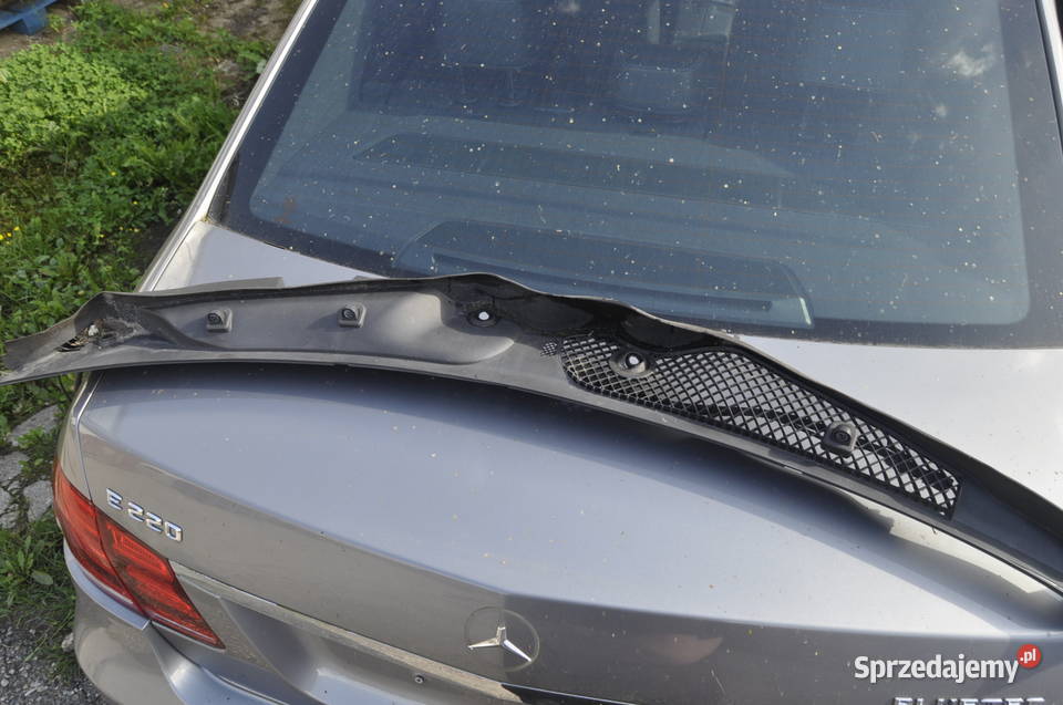 MERCEDES E 212 PODSZYBIE PLASTIKOWE 2014 Rok produkcji 2014 pomorskie