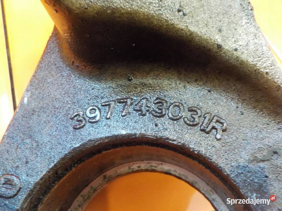 TRAFIC III VIVARO 16 DCI 16r 116 R9M408 podpora osobowe Suków