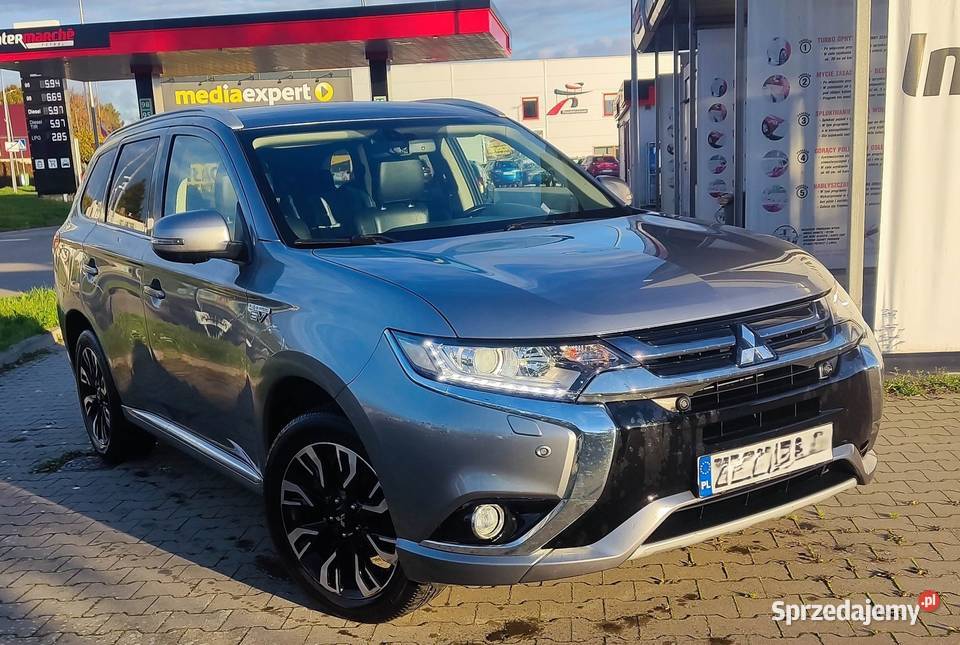 Sprzedam samochód Mitsubishi outlander phev 241000km Złocieniec