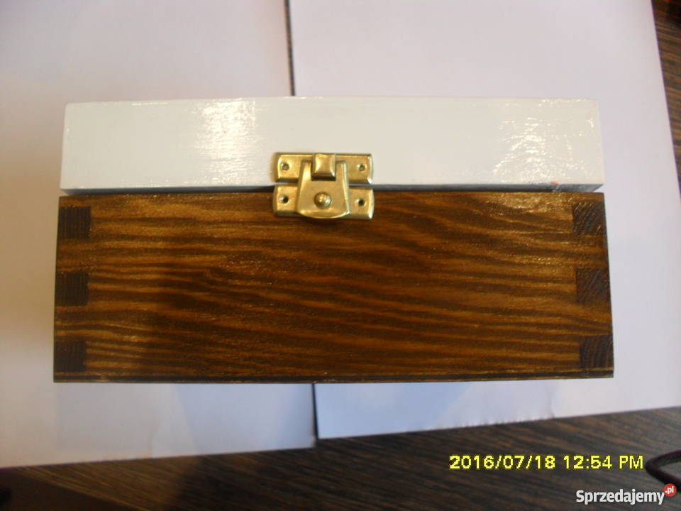 Niepowtarzalna szkatułka decoupage z imieniem Bochnia