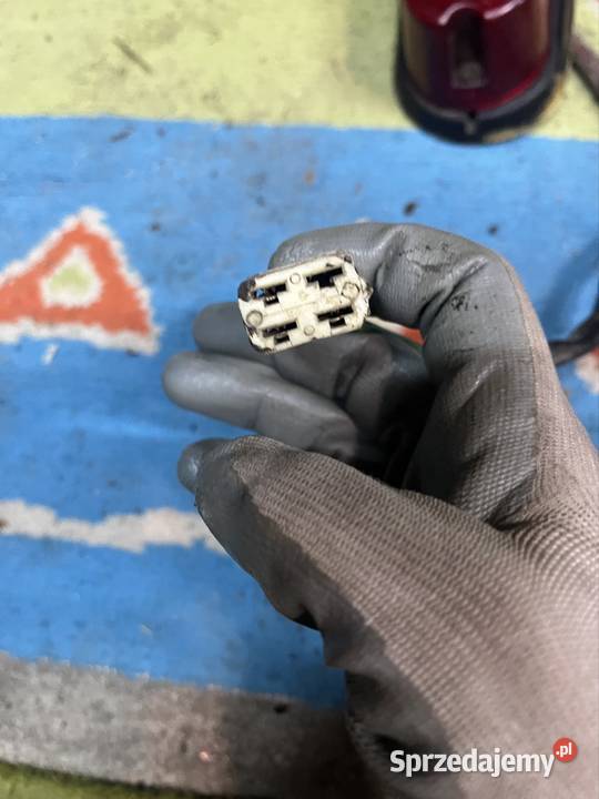 Lampy tył Syrena 105 Rok produkcji 1980 Lampy tylne wielkopolskie sprzedam