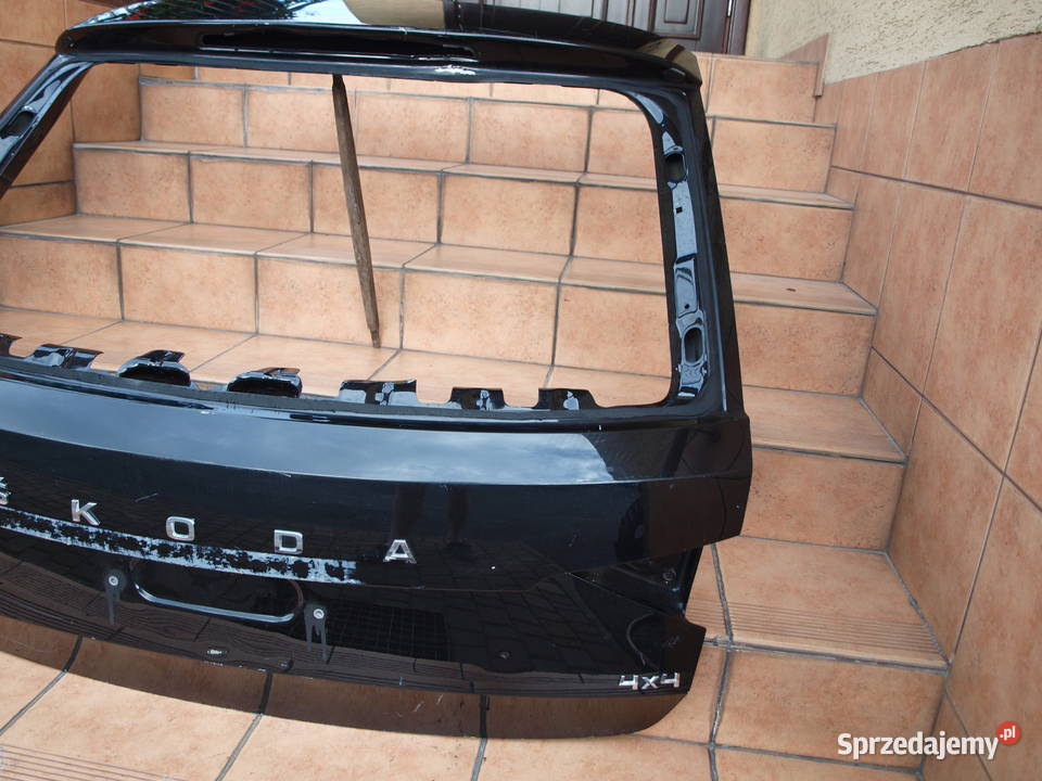 Skoda Superb Kombi klapa bagażnika tył 2019 Kalisz