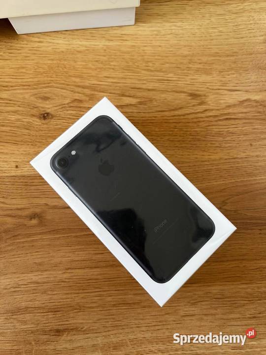 Nowy zafoliowany iPhone 7 Łańcut sprzedam