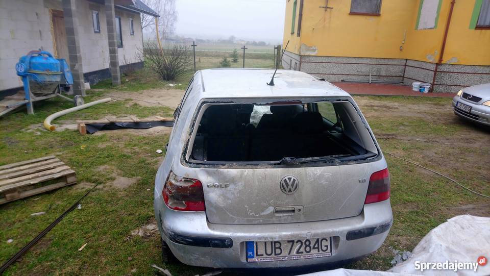 Golf IV uszkodzony 4/5