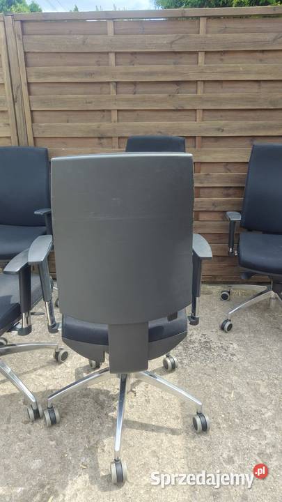 Krzesło Auris Intar Seating Dostępne 2 sztuki Warszawa