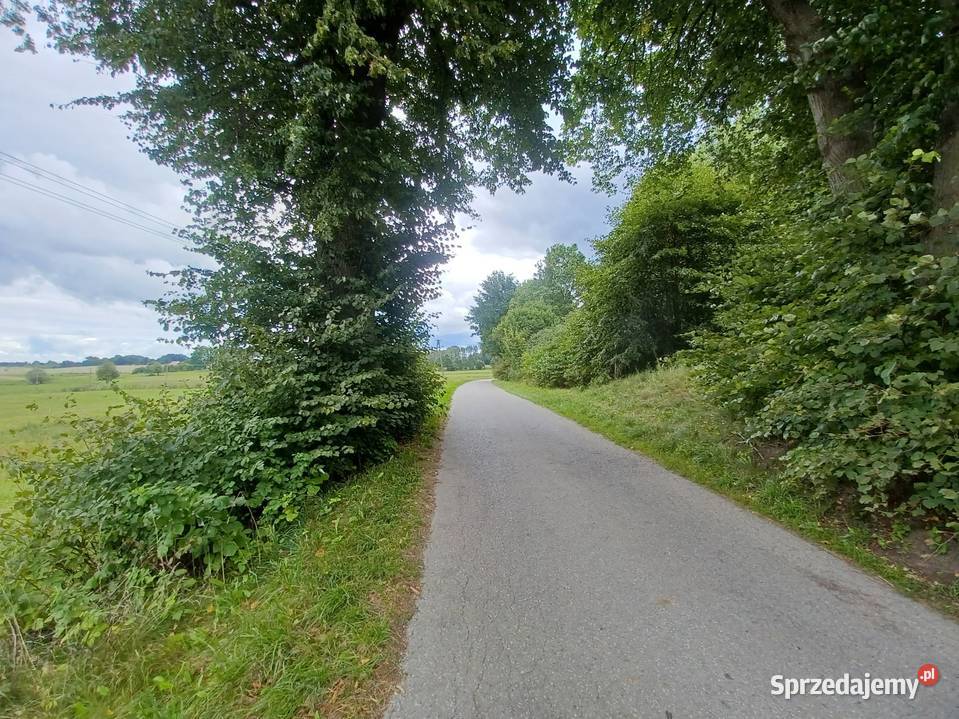 Działka drodze asfaltowej