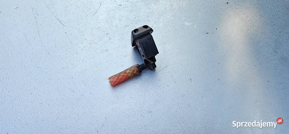 Dysza spryskiwacza prawa mercedes w202 Części samochodowe Zbąszyń