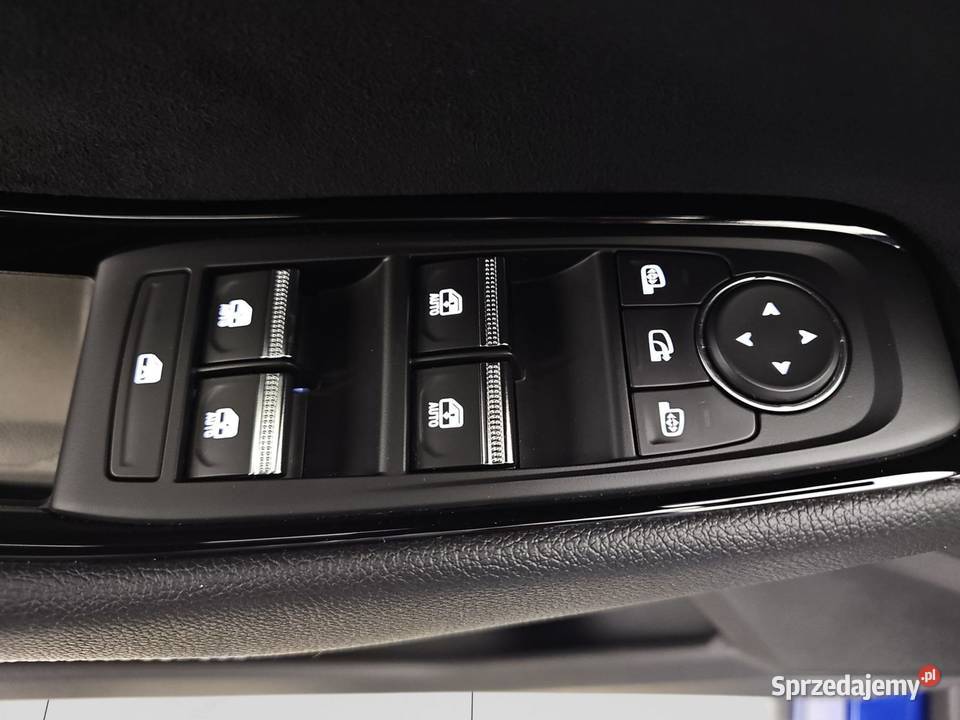 AUSTRAL 12 ETech Full Hybrid 200 Iconic esprit