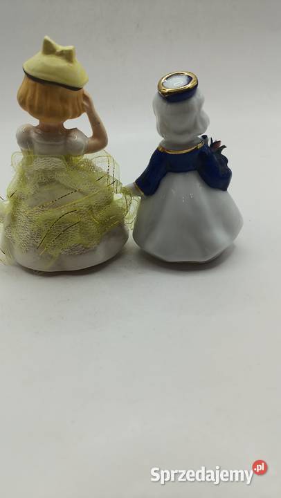 Dwie figurki dziewczynek miesiące lubelskie Zamość sprzedam