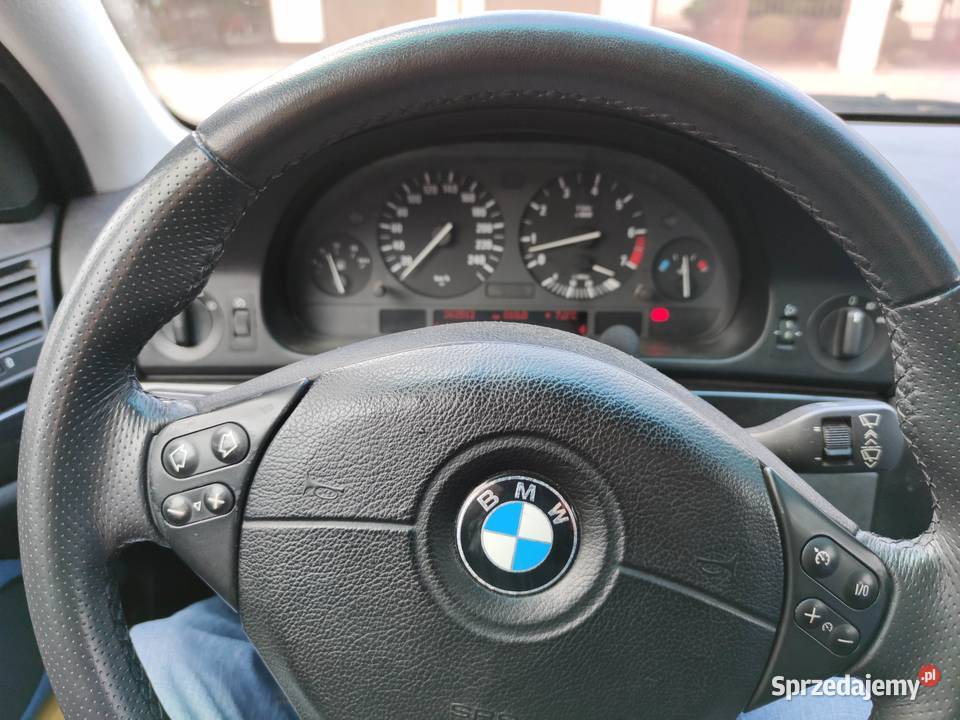 BMW 520i E39 2000r LPG przeb 266 Mpakiet benzyna+LPG Bełchatów