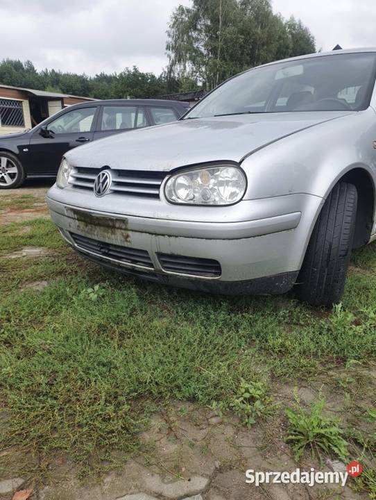 Zderzak przedni kompletny Golf IV Lift 2003r Kod Gostynin