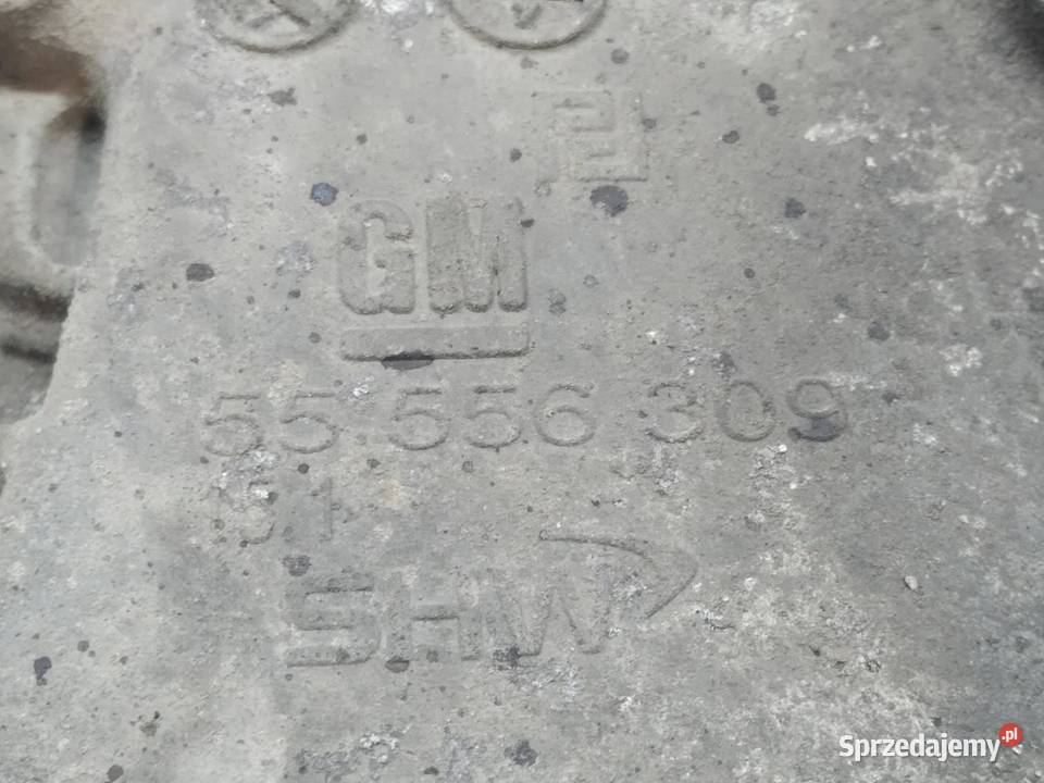 POMPA OLEJU 55556309 13 16V Suzuki Wagon R III