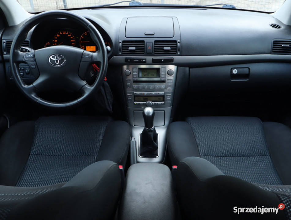 Toyota Avensis 18 VVTi klimatyzacja Avensis Łódź sprzedam