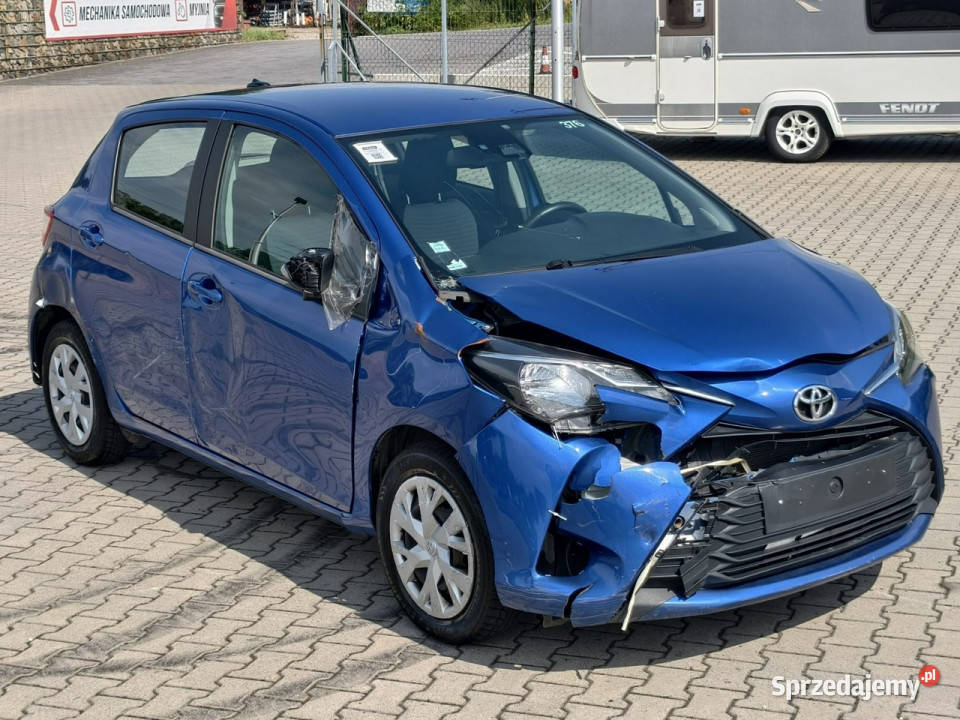 Toyota Yaris 10 benzyna 72 CIĘŻAROWY 2OSOBOWY 72KM Yaris małopolskie Kęty