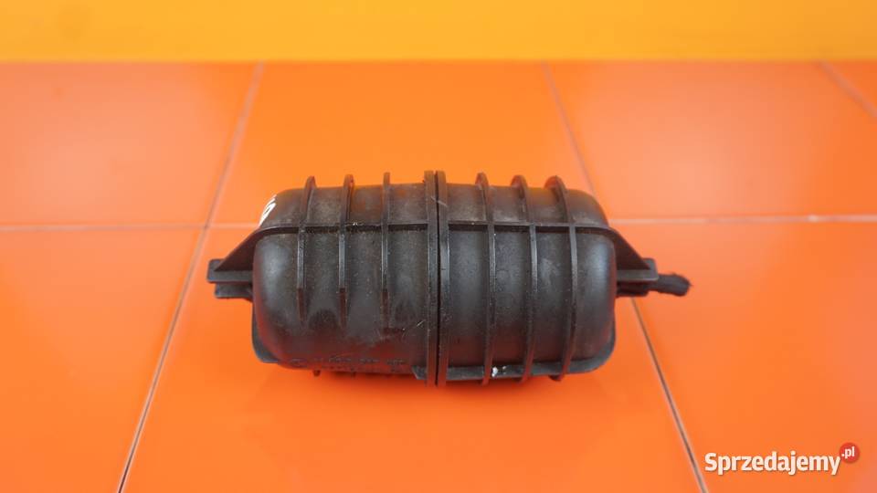 BMW E60 30 D 07r 272 306D4 zbiornik podcisnienia osobowe Suków