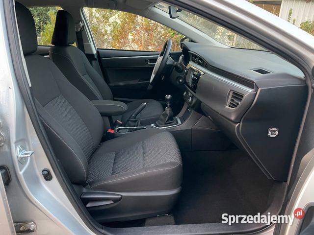 TOYOTA COROLLA 16 Benzyna 132 ESP Rawicz