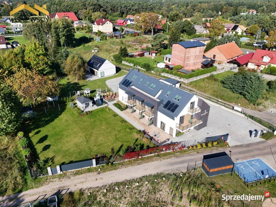 Pensjonat morzem dom dużej rodziny Rok budowy 2021 Jantar sprzedam