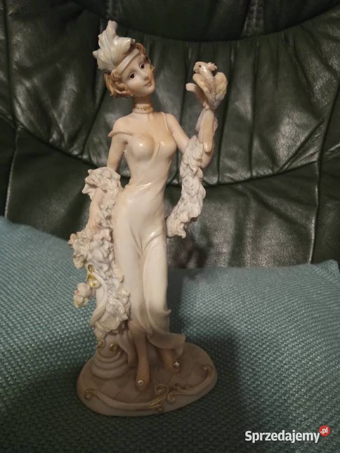 Figurka Queen Isabell Limited Collection Tychy