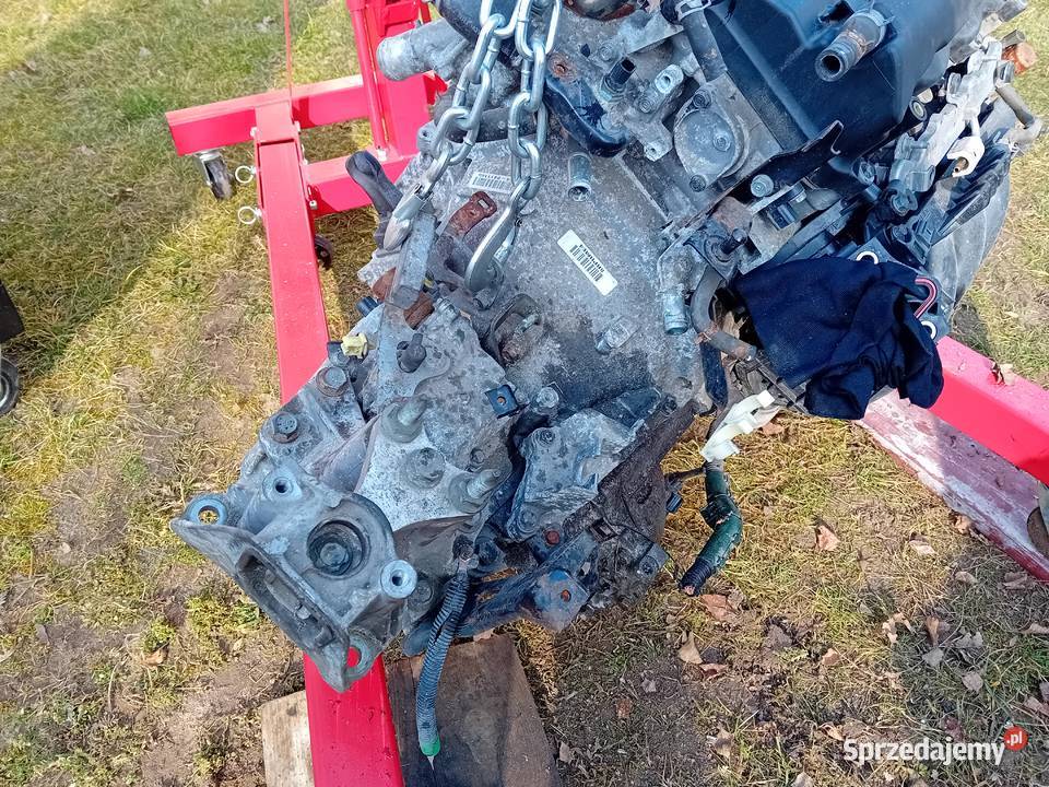 Silnik skrzynia 18 benz 2007r Silniki kompletne Sieradz sprzedam