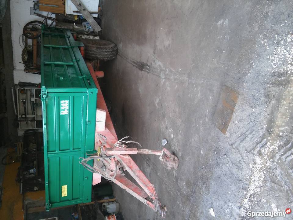 rozrzutnik obornika wywrotka kiper okazja nawożenie i ochrona roślin Łopuszno