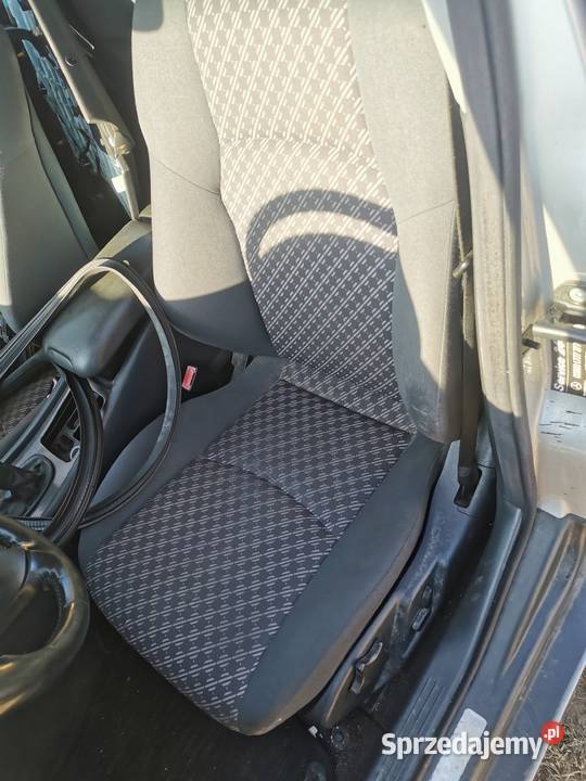 Wnętrze Mercedes C klasa W203 fotele kanapa Kraków