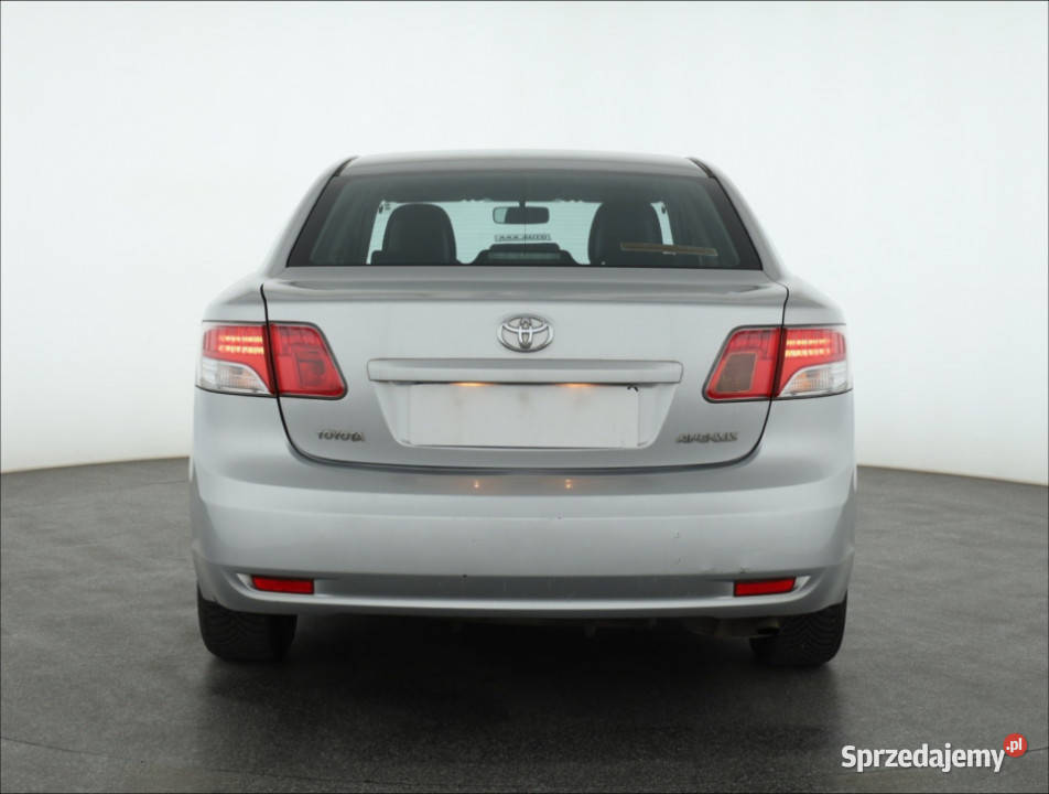 Toyota Avensis 16 Valvematic isofix