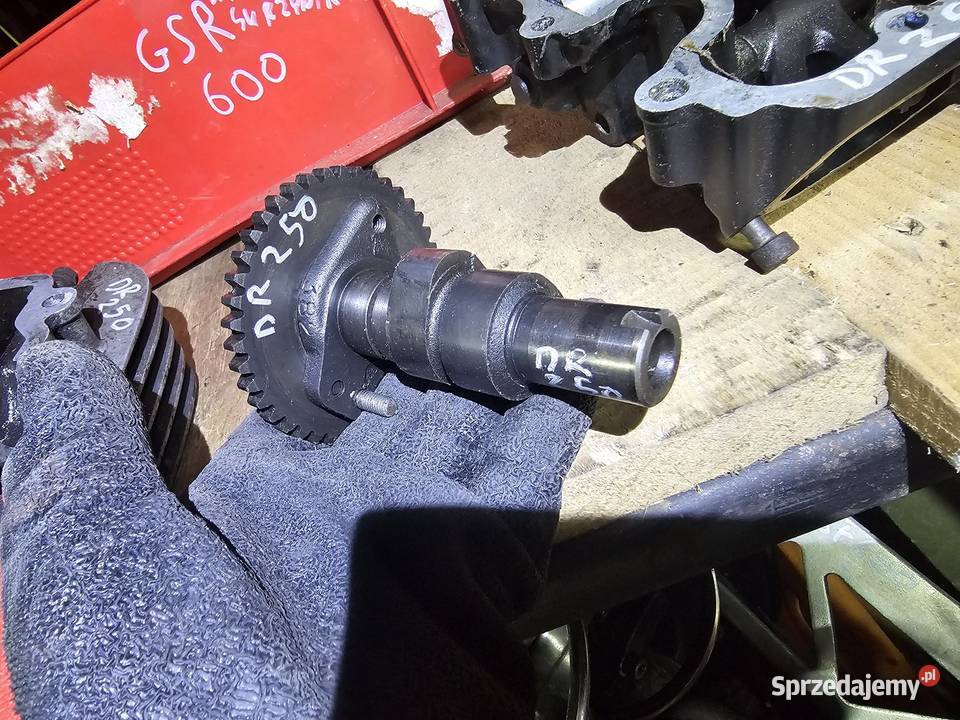 Suzuki DR 250 wałek rozrządu dr250 gn gn250 dolnośląskie Jelenia Góra