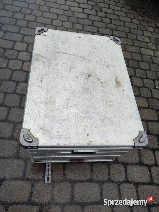 Sprzadam ładną aluminiową skrzynkę Gniezno