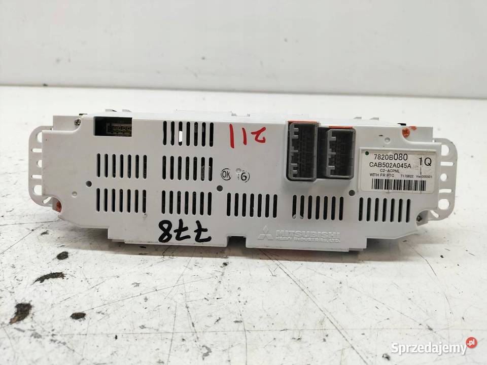 PANEL NAWIEWU 7820B080 CAB502A045A Mitsubishi osobowe Panele sterowania, przełączniki