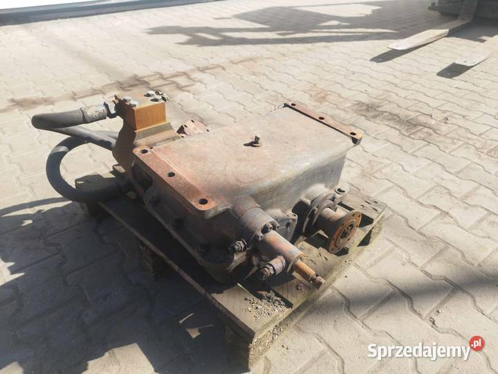 Skrzynia biegów z silnik hydrauliczny Waryński Strzyżew