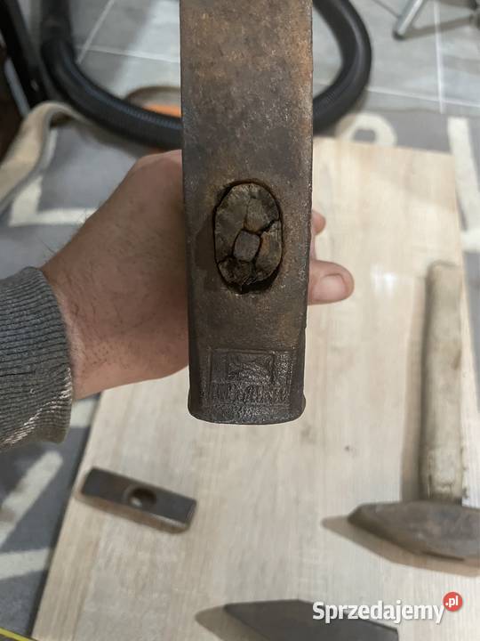 Młotek Ślusarski młotki PRL kolekcja stare