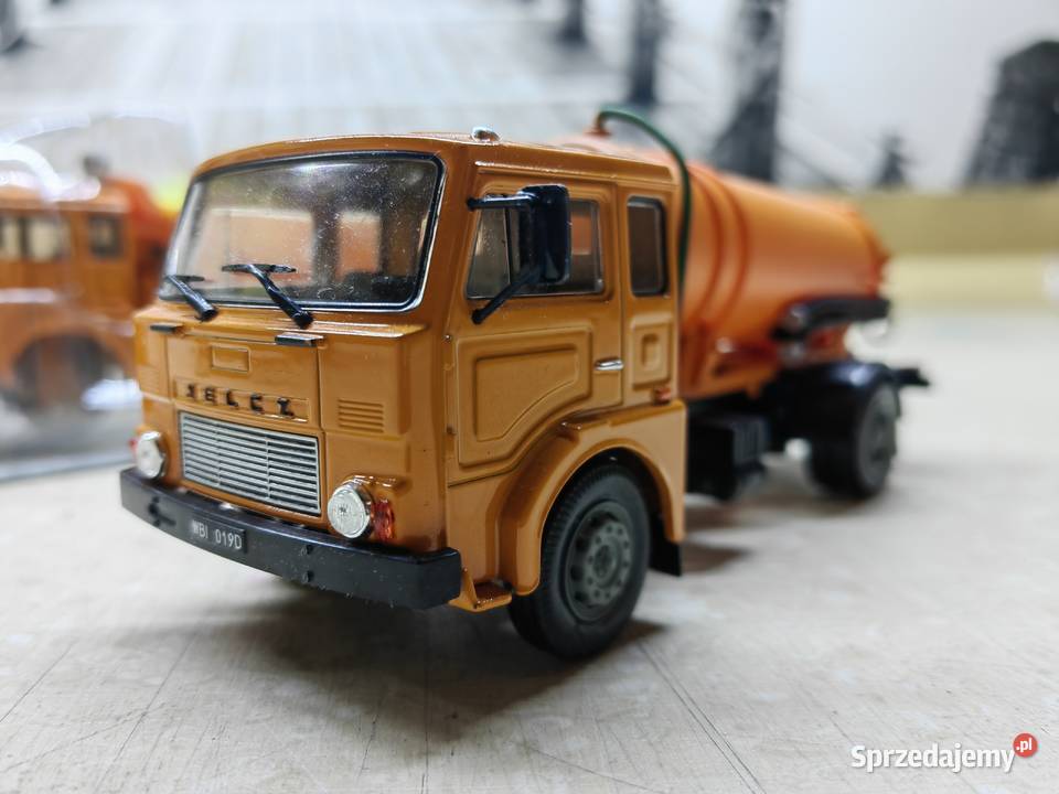 Ciężarówka PRL model Jelcz skala 143 De agostini