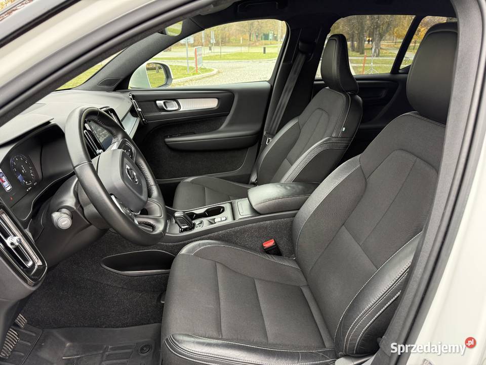 Volvo Xc 40 15 t3 model 2020 Faktura VAT 23 automatyczna