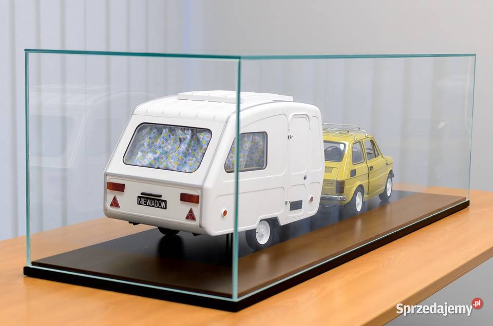 Model DEAGOSTINI Fiat 126p przyczepa Niewiadów Przeźmierowo