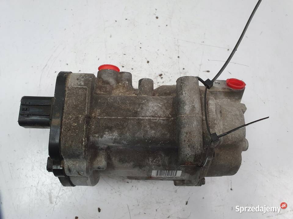 Toyota Corolla E21 SPRĘŻARKA KLIMATYZACJI Janów sprzedam
