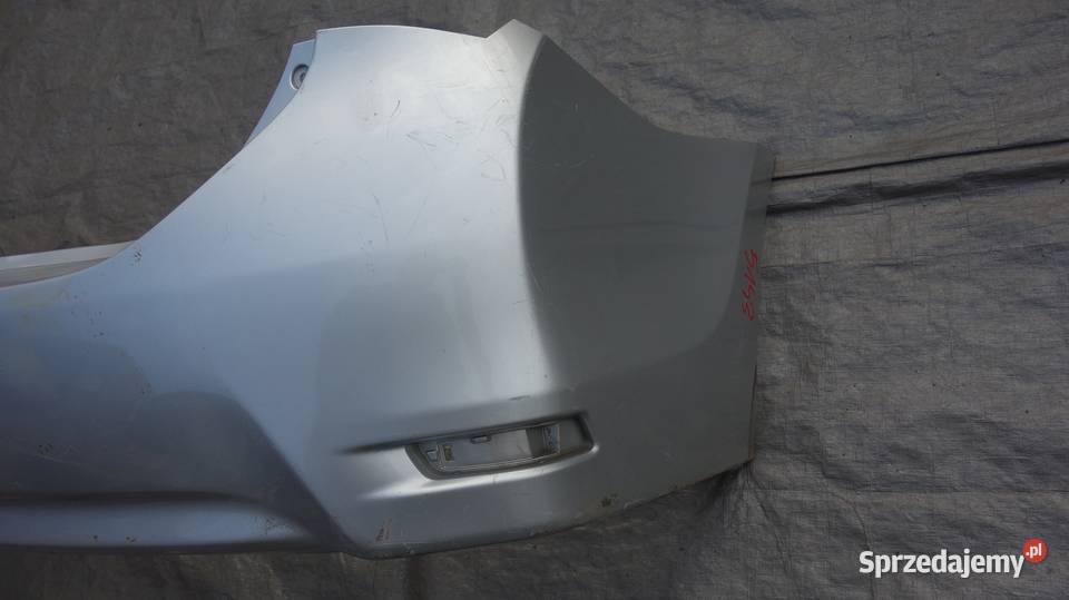 TOYOTA COROLLA E18 13 ZDERZAK TYŁ TYLNY