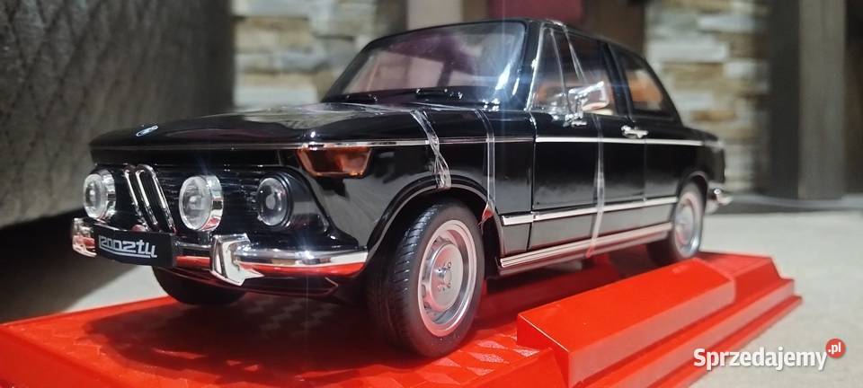 Nowy model BMW 2002 Tii w skali 118 sprzedam