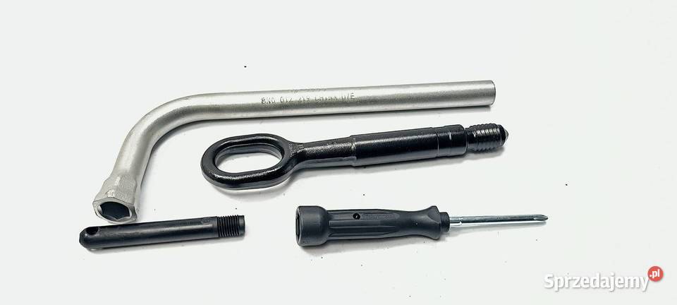 ZESTAW NARZĄDZIOWY 8N0012219 kujawsko-pomorskie Lipno sprzedam