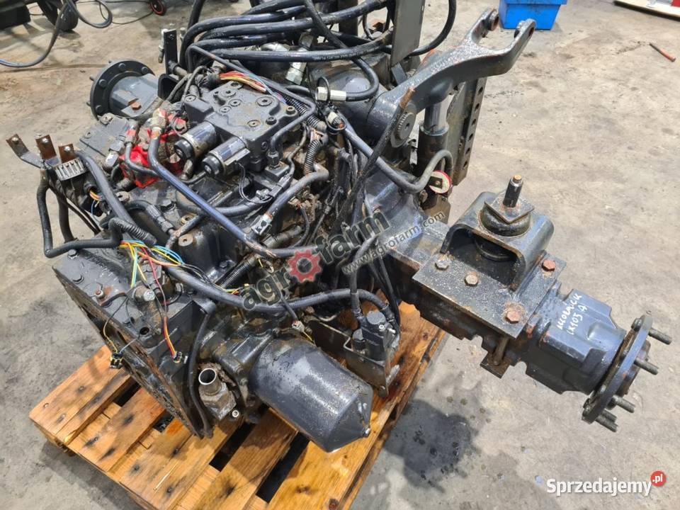 Skrzynia biegów most tylny McCormick CX 105 xtra Skrzynia biegów Byków