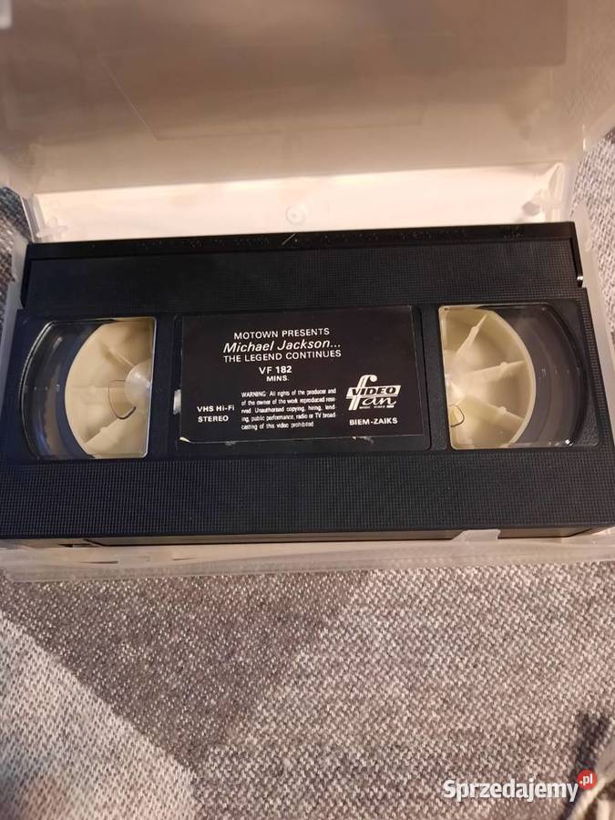 Michael Jackson the Legend Continues VHS