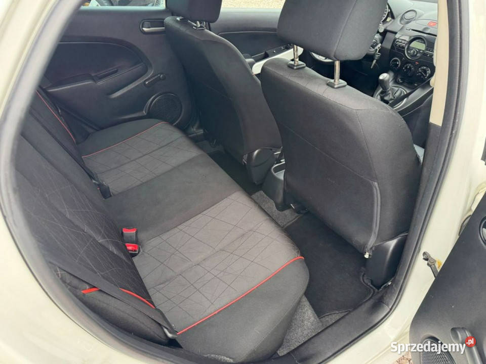 Mazda 2 Mazda 2014 135 benzyna 1 właścicielka z 75KM Szerominek