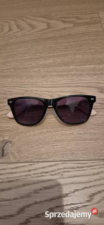 Okulary przeciwsłoneczne House czarny róż stan Dla kobiet Warszawa