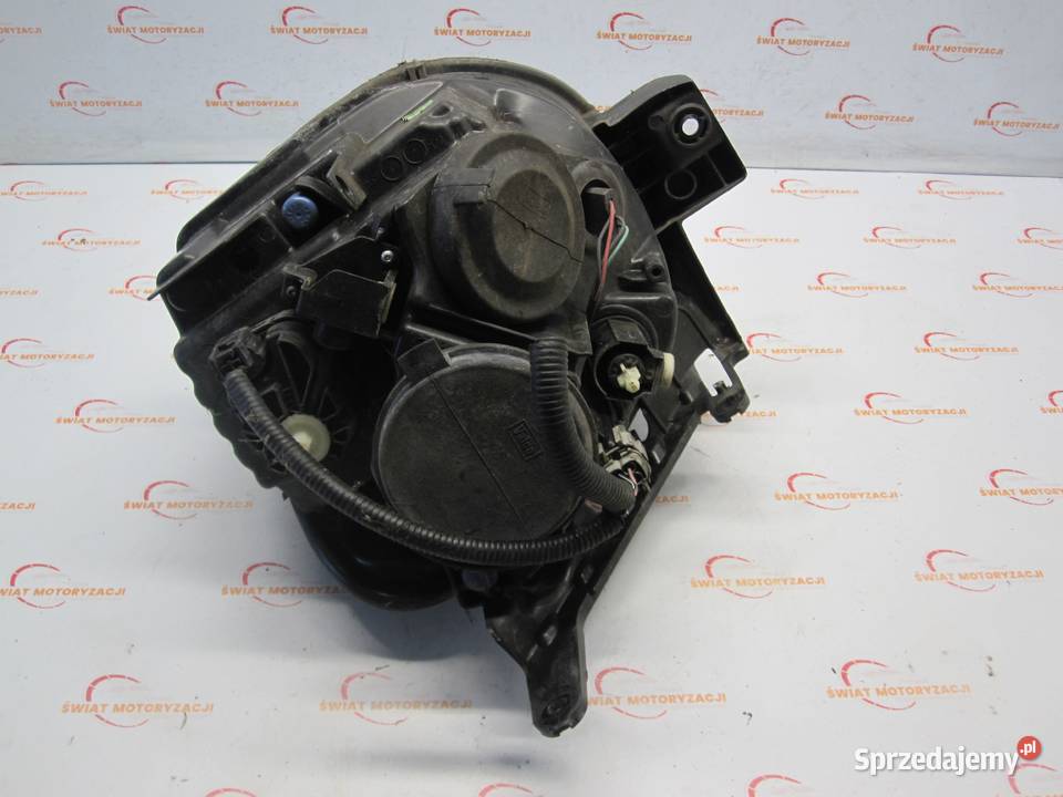 NISSAN JUKE 15r lampa prawa przód 26010BV80A Motoryzacja Kielce