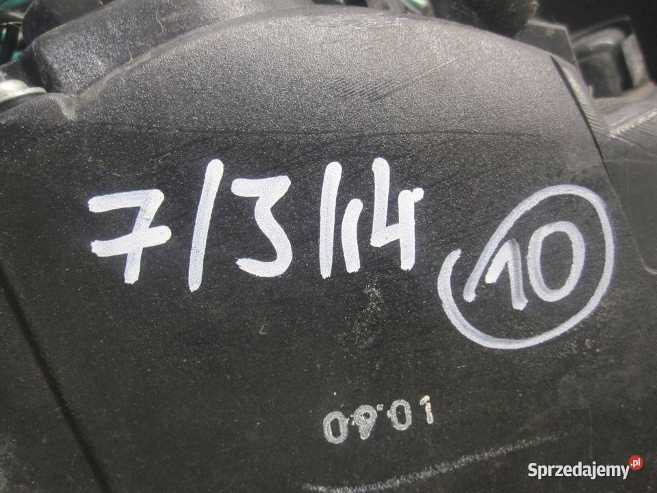 NISSAN JUKE I F15 10r lampa prawa tył Kielce sprzedam