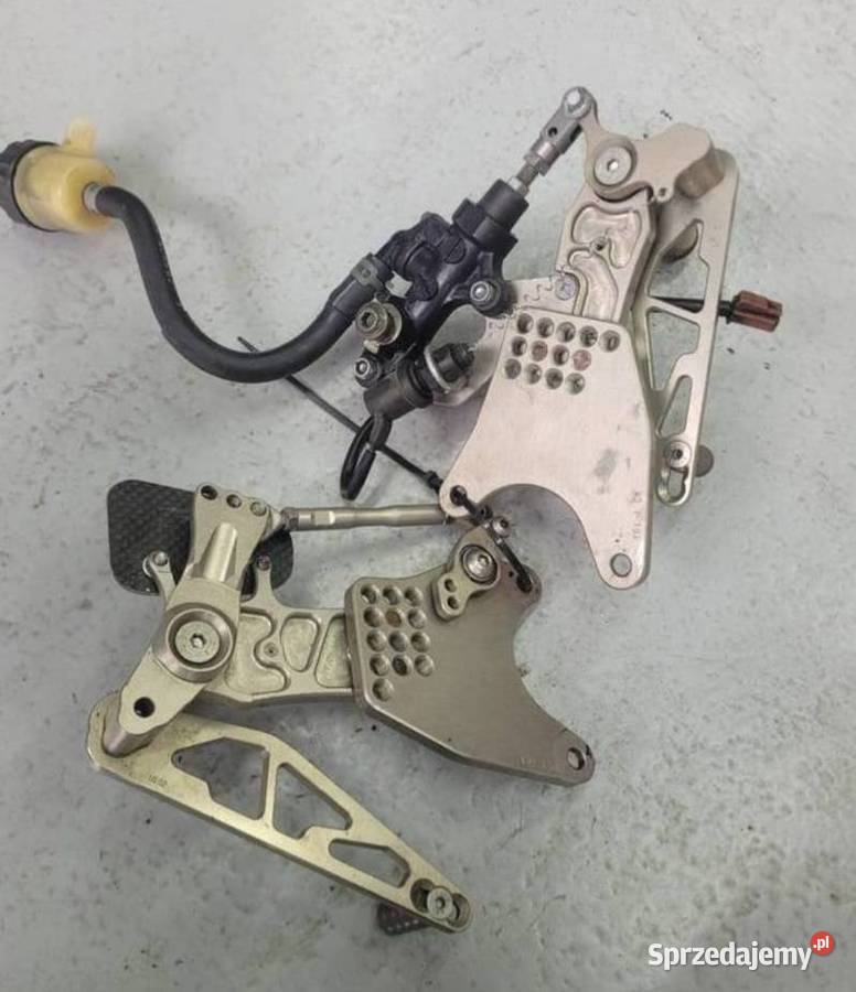 Yamaha R1 RN09 0203 RN 09 podnóżek podnóżki Nowy Tomyśl