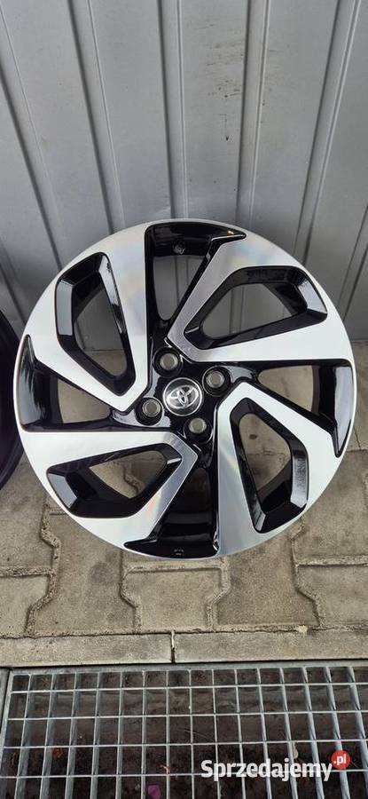Oryginalne Felgi Toyota Aygo X R17 4x100 nowe Jelcz-Laskowice sprzedam