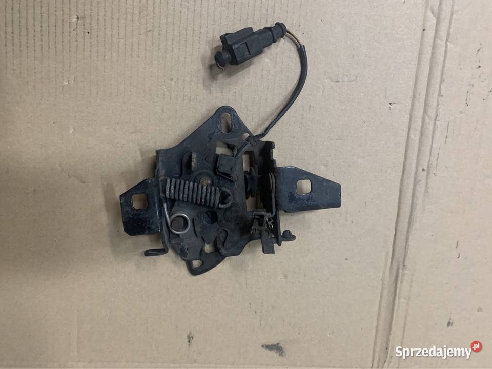 Zamek maski 3B0823509 vw pasaat b5 FL osobowe Szczecin