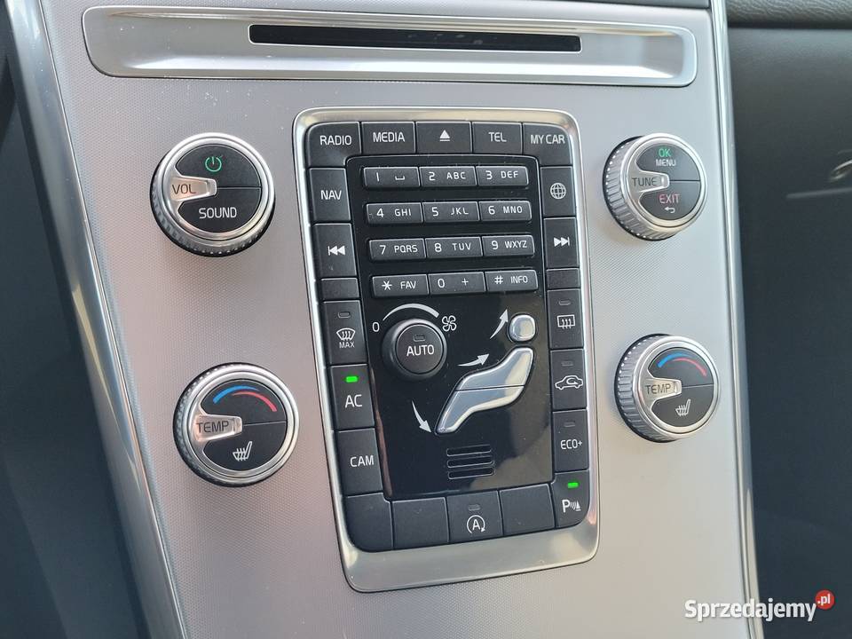 Volvo XC60 D4 Summum Salon Polska Serwis ASO reflektory ksenonowe Warszawa